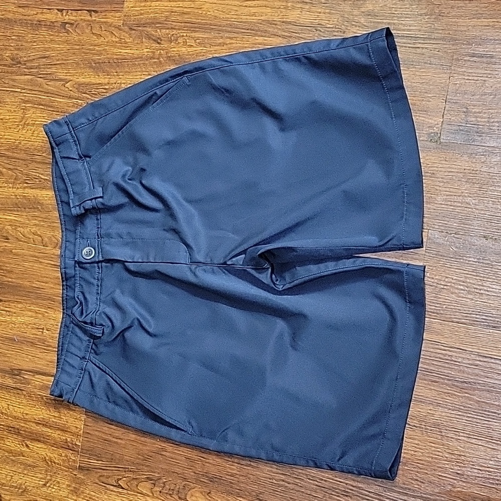 Under Armor boy youth xl navy blue